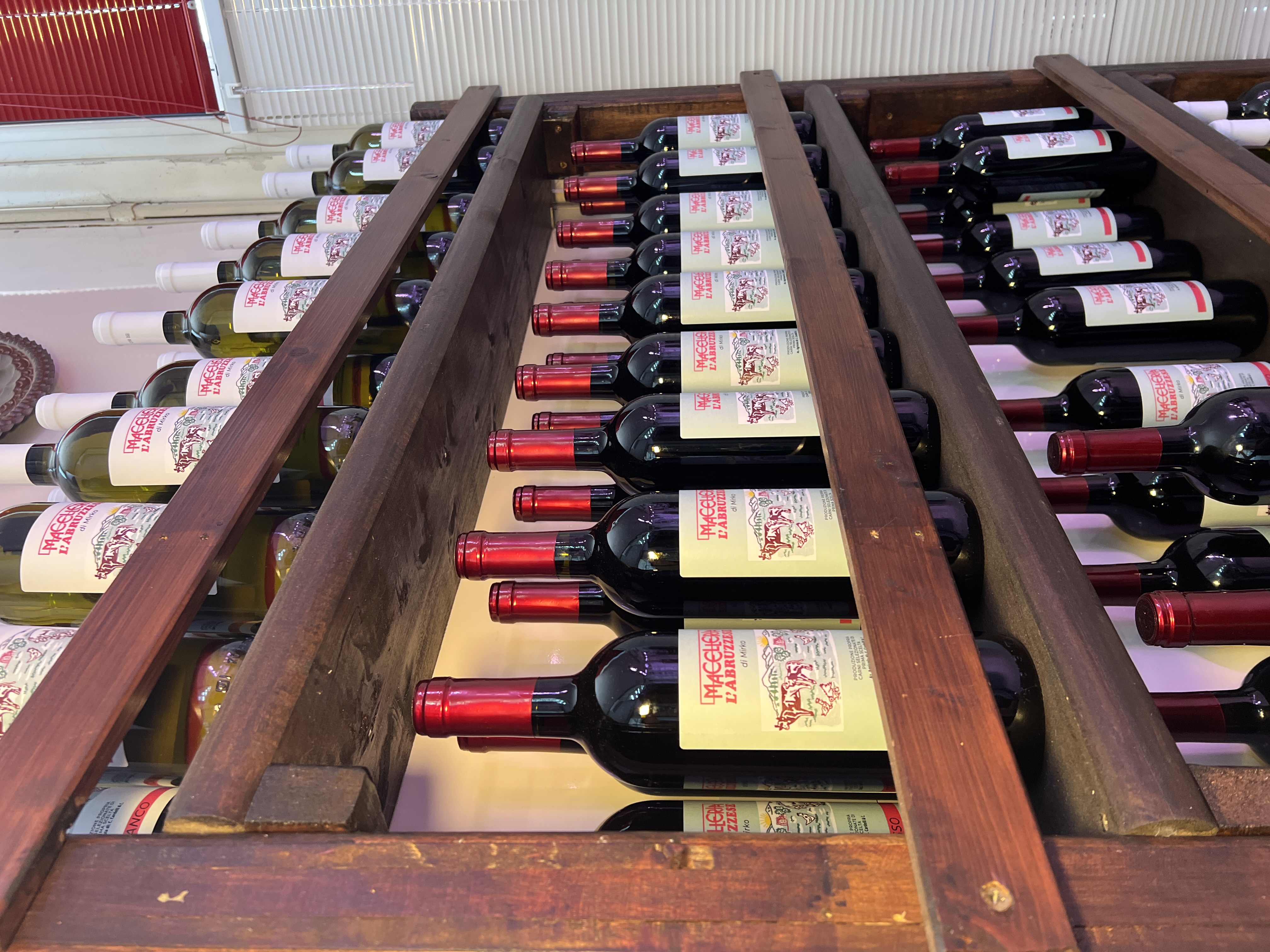 Cantina vino Macelleria L'Abruzzese di Mirko